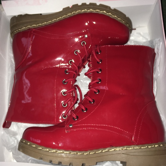 Dr Martens - Picture 1 of 4